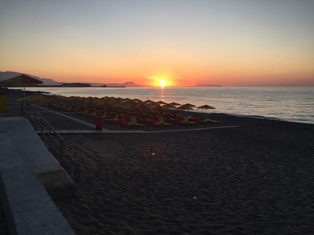 Porto Enetiko Suites Rethymno  Bagian luar foto