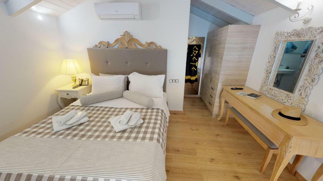 Porto Enetiko Suites Rethymno  Bagian luar foto